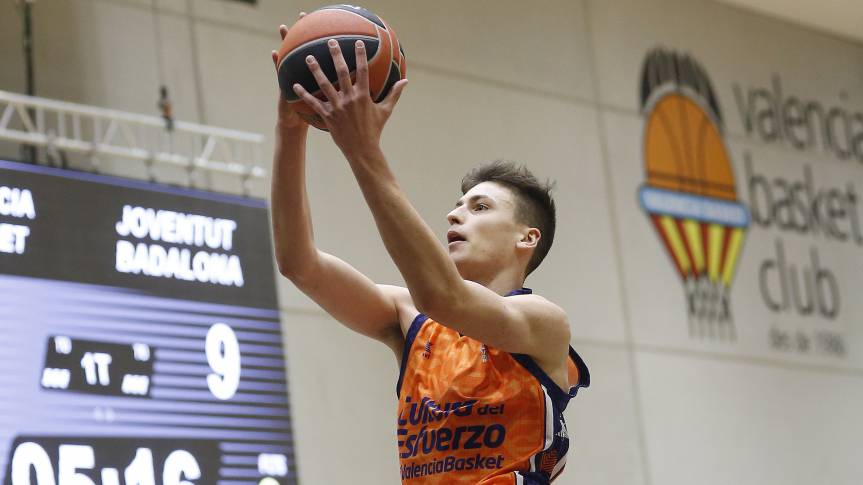 Valencia Basket competes until the end against Joventut (74-86)