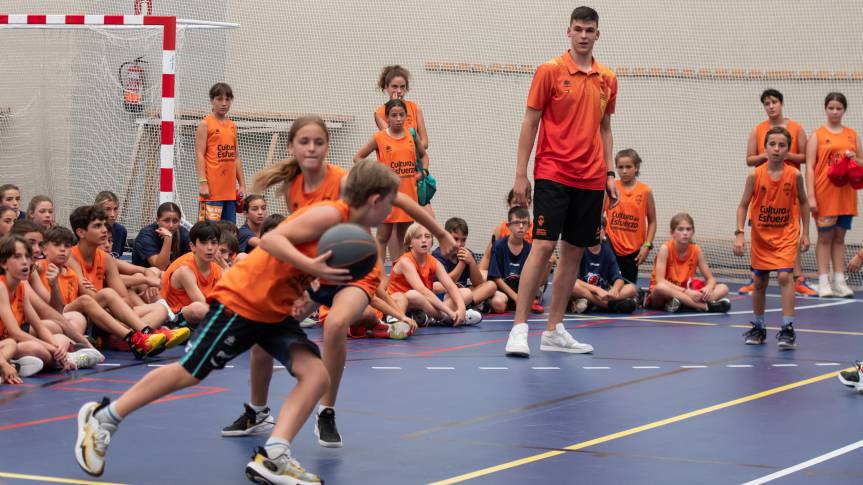 Los Campus y Escuelas de Valencia Basket triunfan con más de 2700 participantes