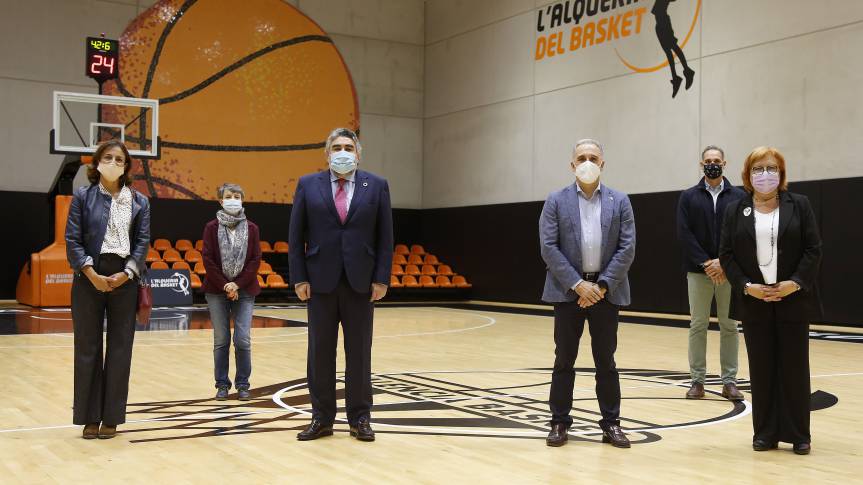 El ministre de Cultura i Esport visita L’Alqueria del Basket: “Açò és un exemple per a tots”
