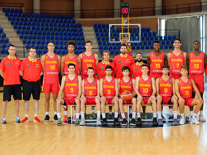 Marc García and Julio Galcerán start the Eurobasket U18M