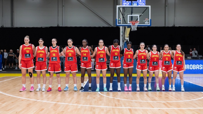 Gabriela Lerma and Sarai Teijeira, FIBA U18 Women’s EuroBasket champions