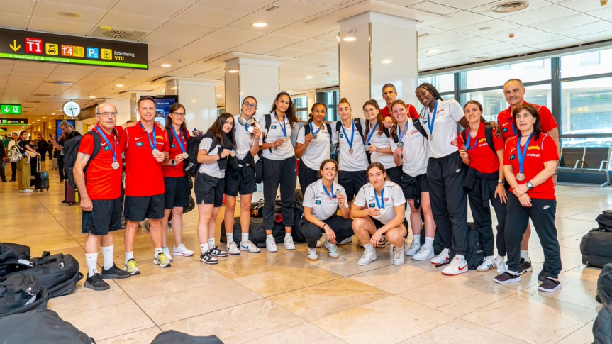 Fam, Buenavida, Flórez, Morro, Broncano, Burgos y Hernández, subcampeones de Europa U20F