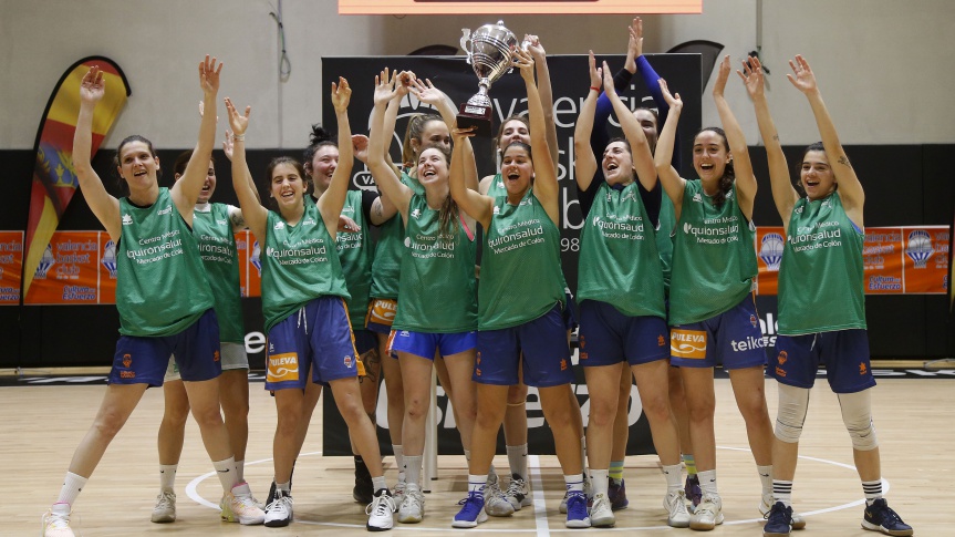 The first women's Cup already has champions 