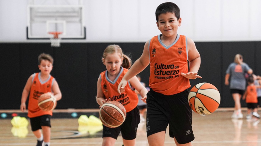 Obertes les sol·licituds per a obtindre plaça baby i prebenjamí