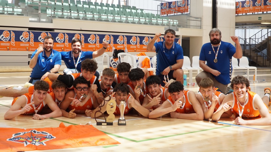 Valencia Basket's U16 teams are crowned regional champions