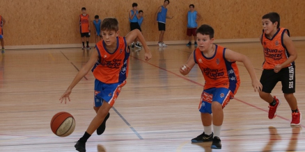 Slide-4 Campus Ses Salines Valencia Basket en Ibiza